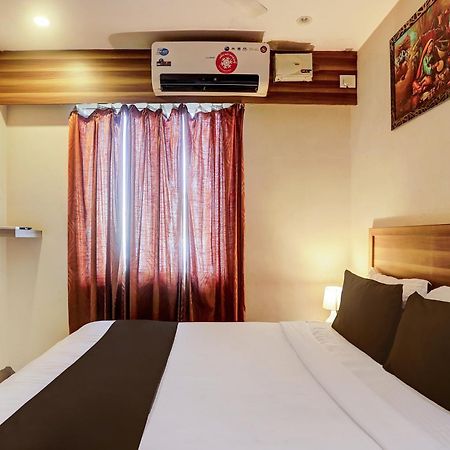 Super Hotel O Vaishnavi Inn Hyderabad Exterior foto